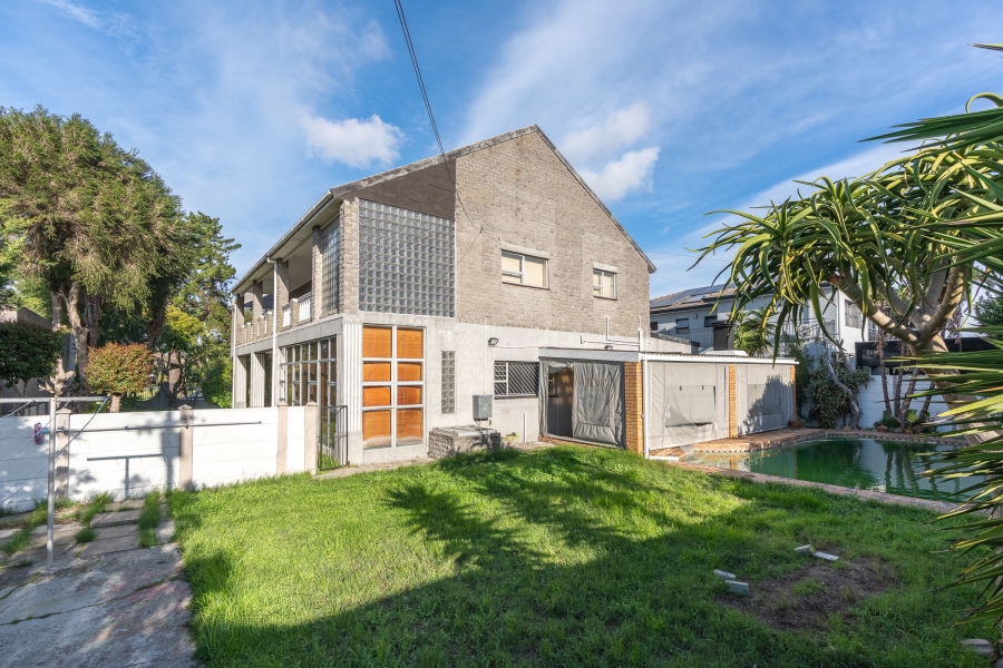 6 Bedroom Property for Sale in Pinelands Western Cape